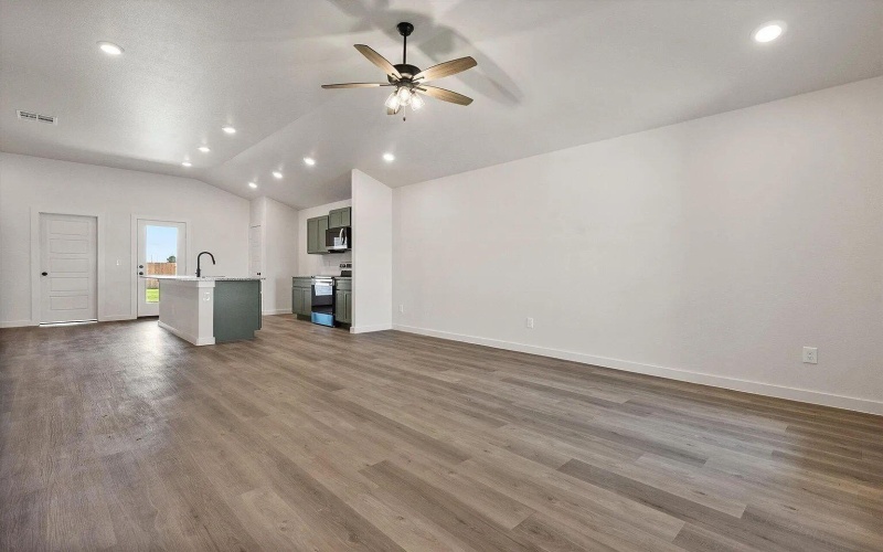 7215 8th Street, Lubbock, TX 79416, 3 Habitaciones Habitaciones , ,2 BañosBaños,Residential,En Venta,7215 8th Street,0,202562102