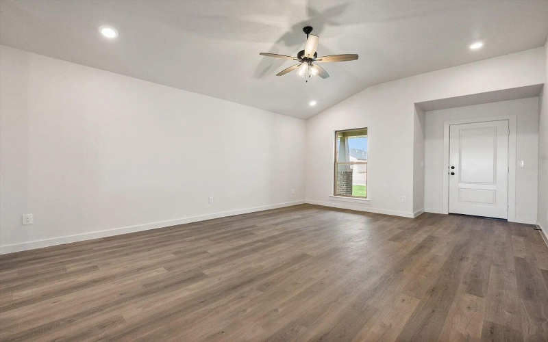 7215 8th Street, Lubbock, TX 79416, 3 Habitaciones Habitaciones , ,2 BañosBaños,Residential,En Venta,7215 8th Street,0,202562102