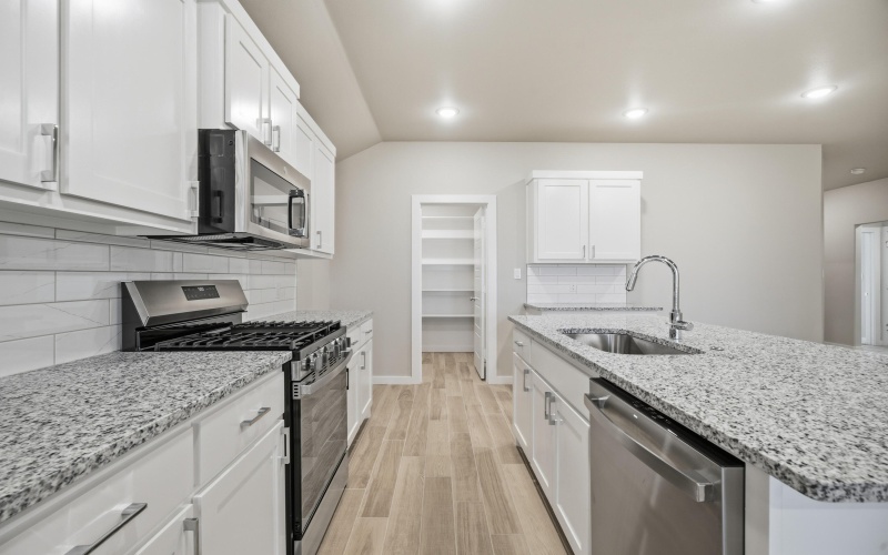 618 E 13th Street, Wolfforth, TX 79382, 3 Bedrooms Bedrooms, ,2 BathroomsBathrooms,Residential,For Sale,618 E 13th Street,0,202562120