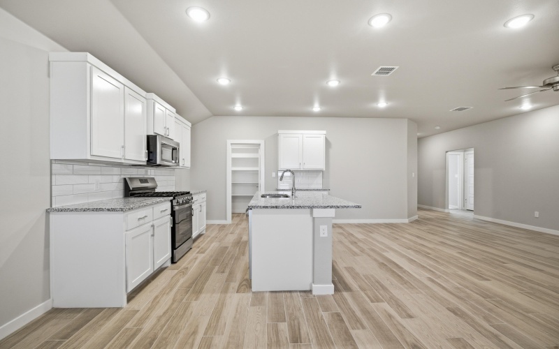 618 E 13th Street, Wolfforth, TX 79382, 3 Bedrooms Bedrooms, ,2 BathroomsBathrooms,Residential,For Sale,618 E 13th Street,0,202562120