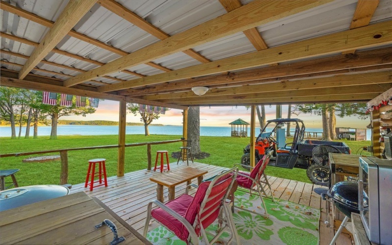 1638 County Road 4740, Broaddus, TX 75929, 1 Bedroom Bedrooms, ,1 BathroomBathrooms,Residential,For Sale,1638 County Road 4740,0,5106852