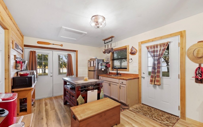 1638 County Road 4740, Broaddus, TX 75929, 1 Bedroom Bedrooms, ,1 BathroomBathrooms,Residential,For Sale,1638 County Road 4740,0,5106852