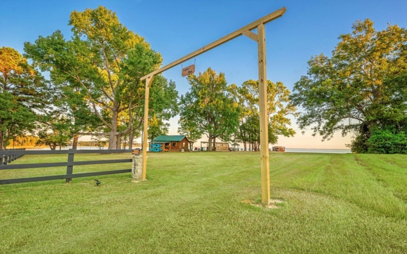 1638 County Road 4740, Broaddus, TX 75929, 1 Bedroom Bedrooms, ,1 BathroomBathrooms,Residential,For Sale,1638 County Road 4740,0,5106852