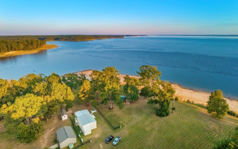 1638 County Road 4740, Broaddus, TX 75929, 1 Bedroom Bedrooms, ,1 BathroomBathrooms,Residential,For Sale,1638 County Road 4740,0,5106852
