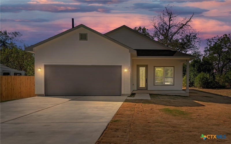 223 W Allen Street, Bartlett, TX 76511, 3 Bedrooms Bedrooms, ,2 BathroomsBathrooms,Residential,For Sale,223 W Allen Street,0,595011