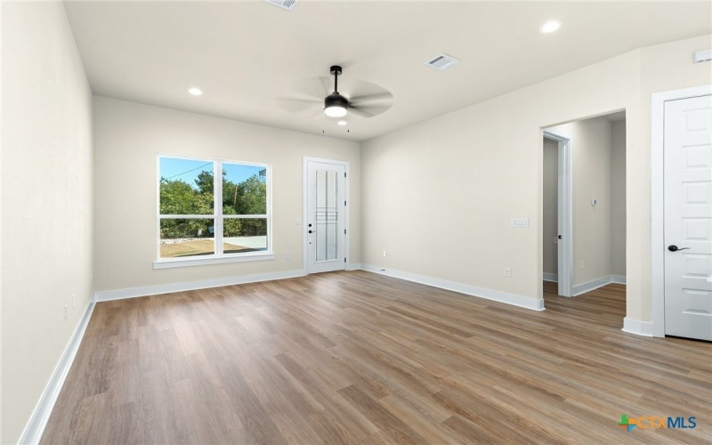 223 W Allen Street, Bartlett, TX 76511, 3 Bedrooms Bedrooms, ,2 BathroomsBathrooms,Residential,For Sale,223 W Allen Street,0,595011