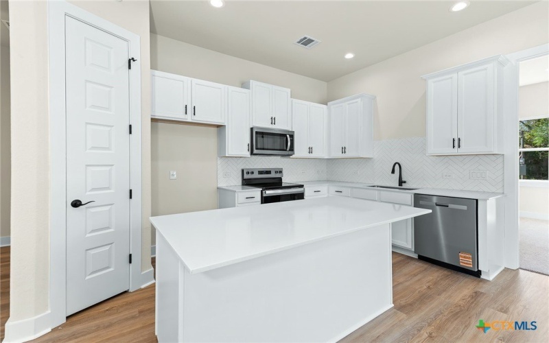 223 W Allen Street, Bartlett, TX 76511, 3 Bedrooms Bedrooms, ,2 BathroomsBathrooms,Residential,For Sale,223 W Allen Street,0,595011