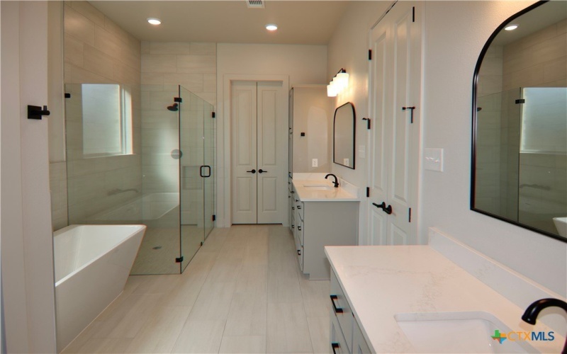 2119 Iron Branch Road, Temple, TX 76502, 4 Habitaciones Habitaciones , ,3 BañosBaños,Residential,En Venta,2119 Iron Branch Road,0,595660