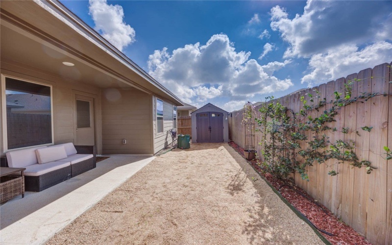 7621 Bullrider Drive, Corpus Christi, TX 78414, 3 Bedrooms Bedrooms, ,2 BathroomsBathrooms,Residential,For Sale,7621 Bullrider Drive,0,466575
