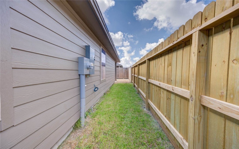 7621 Bullrider Drive, Corpus Christi, TX 78414, 3 Bedrooms Bedrooms, ,2 BathroomsBathrooms,Residential,For Sale,7621 Bullrider Drive,0,466575