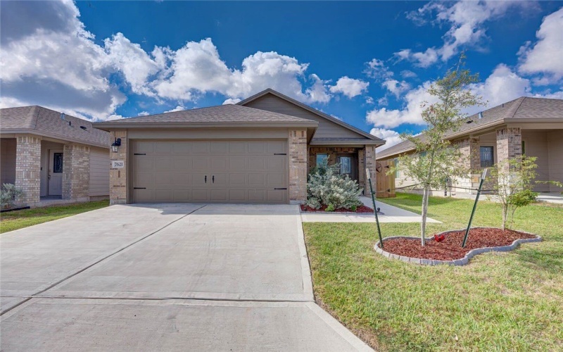 7621 Bullrider Drive, Corpus Christi, TX 78414, 3 Bedrooms Bedrooms, ,2 BathroomsBathrooms,Residential,For Sale,7621 Bullrider Drive,0,466575
