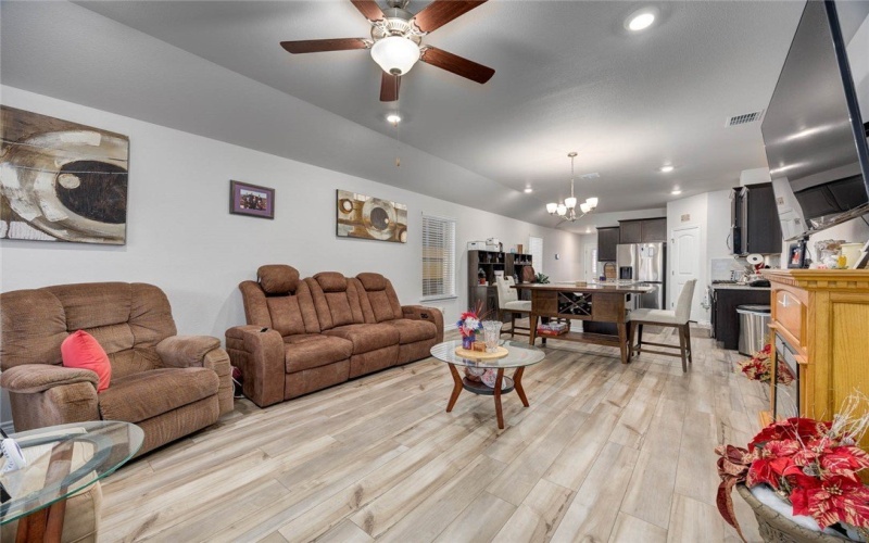 7621 Bullrider Drive, Corpus Christi, TX 78414, 3 Bedrooms Bedrooms, ,2 BathroomsBathrooms,Residential,For Sale,7621 Bullrider Drive,0,466575