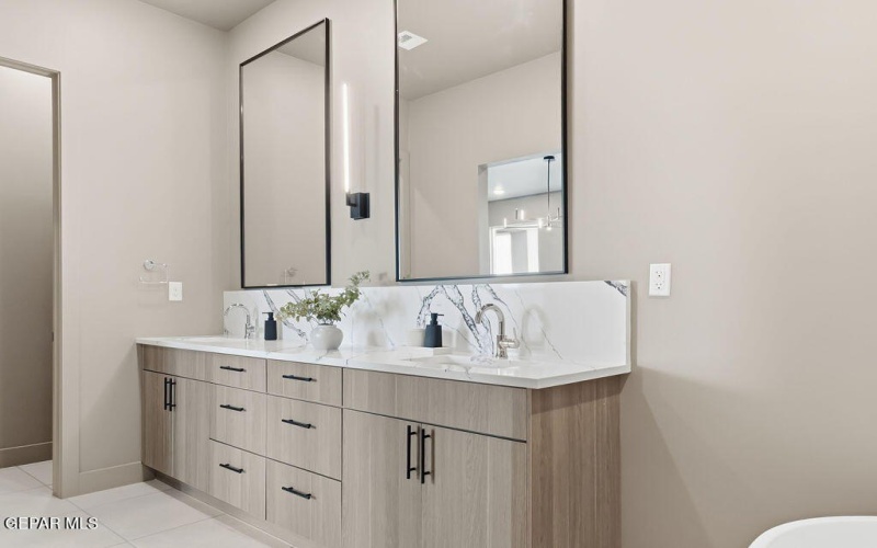 7436 Cimarron Rim Drive, El Paso, TX 79911, 5 Bedrooms Bedrooms, ,3 BathroomsBathrooms,Residential,For Sale,7436 Cimarron Rim Drive,0,932440