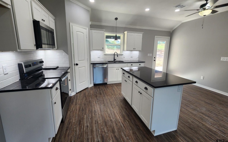 19717 N ST HWY 155, Frankston, TX 75763, 3 Bedrooms Bedrooms, ,2 BathroomsBathrooms,Residential,For Sale,19717 N ST HWY 155,0,25015551
