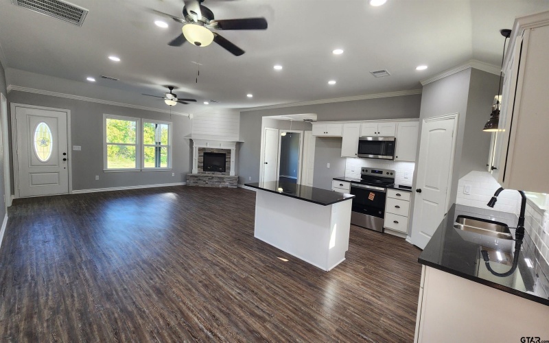 19717 N ST HWY 155, Frankston, TX 75763, 3 Bedrooms Bedrooms, ,2 BathroomsBathrooms,Residential,For Sale,19717 N ST HWY 155,0,25015551