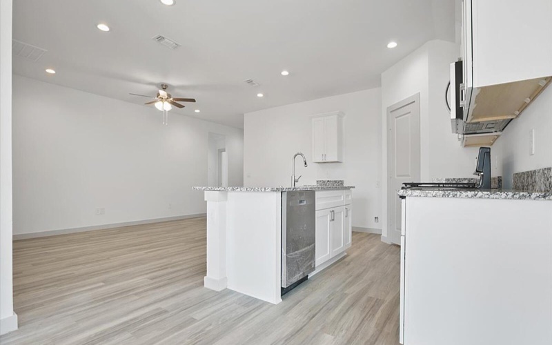612 15th Street, Wolfforth, TX 79382, 3 Habitaciones Habitaciones , ,2 BañosBaños,Residential,En Venta,612 15th Street,0,202562130