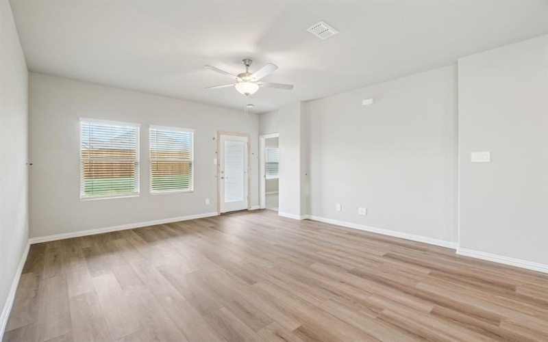 825 River Lane, Lavon, TX 75166, 4 Habitaciones Habitaciones , ,2 BañosBaños,Residential,En Venta,825 River Lane,0,21084903