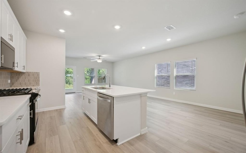 809 River Lane, Lavon, TX 75166, 4 Bedrooms Bedrooms, ,2 BathroomsBathrooms,Residential,For Sale,809 River Lane,0,21084934