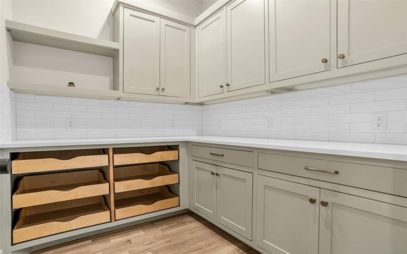 2031 Meadowlark Court, Aledo, TX 76008, 4 Bedrooms Bedrooms, ,5 BathroomsBathrooms,Residential,For Sale,2031 Meadowlark Court,0,21086225