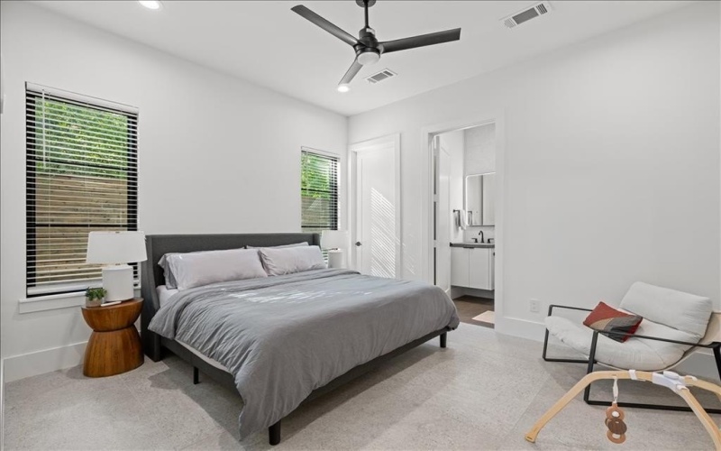 5839 Richmond Avenue, Dallas, TX 75206, 4 Habitaciones Habitaciones , ,5 BañosBaños,Residential,En Venta,5839 Richmond Avenue,0,21087992