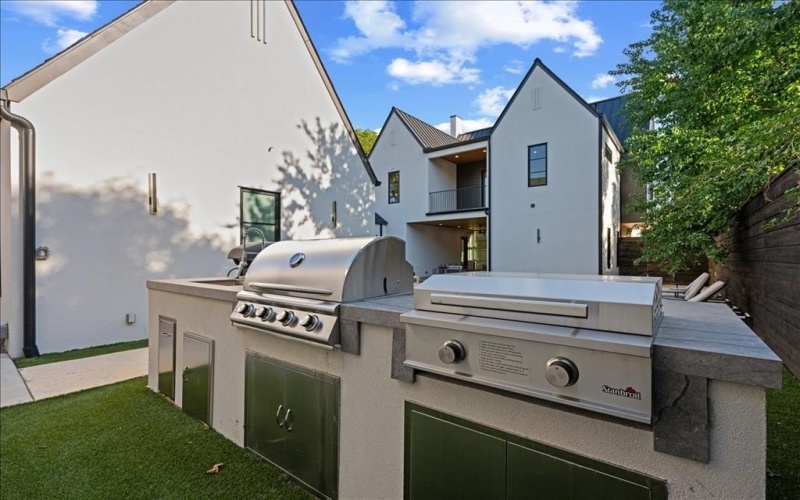 5839 Richmond Avenue, Dallas, TX 75206, 4 Habitaciones Habitaciones , ,5 BañosBaños,Residential,En Venta,5839 Richmond Avenue,0,21087992