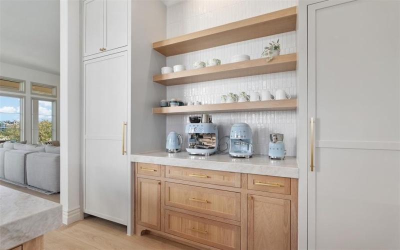 13290 Waterside Drive, Malakoff, TX 75148, 5 Bedrooms Bedrooms, ,6 BathroomsBathrooms,Residential,For Sale,13290 Waterside Drive,0,21089382