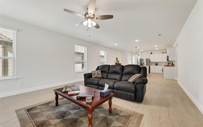 2817 Livestock Drive, Midlothian, TX 76065, 3 Bedrooms Bedrooms, ,2 BathroomsBathrooms,Residential,For Sale,2817 Livestock Drive,0,21090142