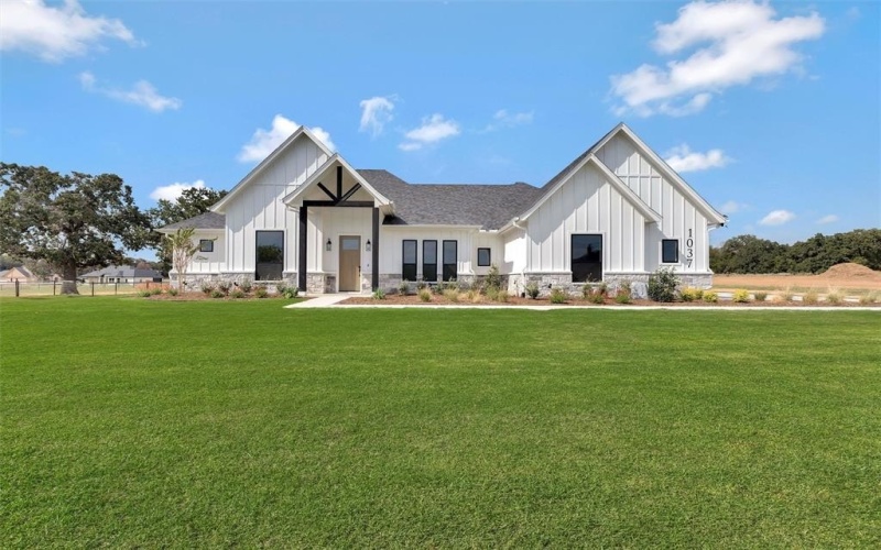 1037 Arbor Vista, Azle, TX 76020, 3 Bedrooms Bedrooms, ,2 BathroomsBathrooms,Residential,For Sale,1037 Arbor Vista,0,21090298