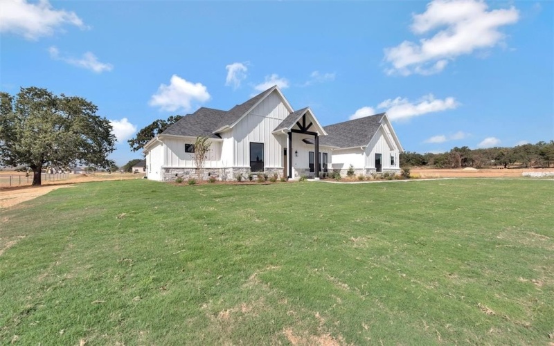 1037 Arbor Vista, Azle, TX 76020, 3 Bedrooms Bedrooms, ,2 BathroomsBathrooms,Residential,For Sale,1037 Arbor Vista,0,21090298
