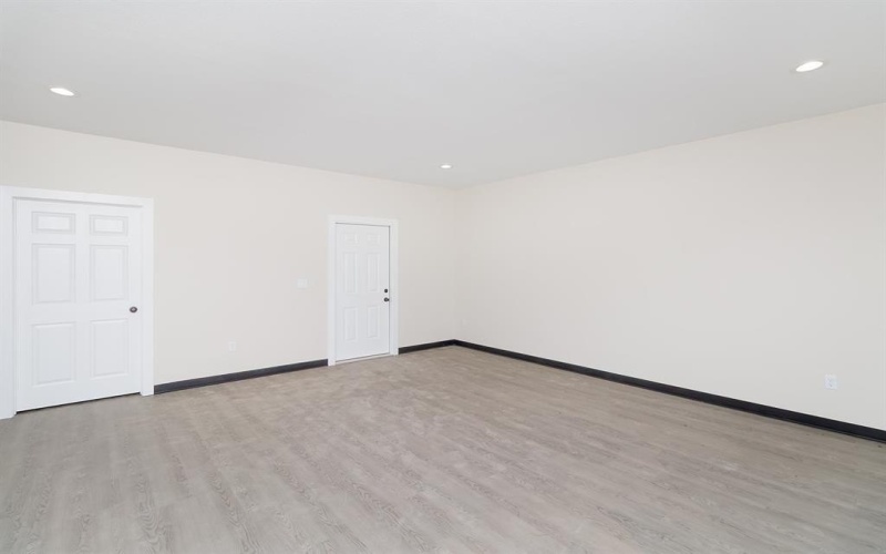 101 Richards, Brady, TX 76825, ,Commercial Sale,For Sale,101 Richards,0,21091305