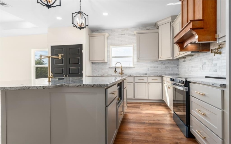 702 S Ivy Street, Hillsboro, TX 76645, 3 Bedrooms Bedrooms, ,2 BathroomsBathrooms,Residential,For Sale,702 S Ivy Street,0,21091782