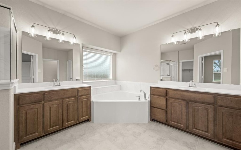 58 Plover Street, Joshua, TX 76058, 4 Habitaciones Habitaciones , ,3 BañosBaños,Residential,En Venta,58 Plover Street,0,21092240