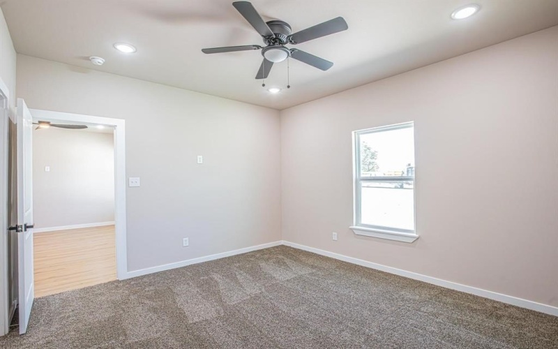 120 Brookview Drive, Bridgeport, TX 76426, 4 Bedrooms Bedrooms, ,2 BathroomsBathrooms,Residential,For Sale,120 Brookview Drive,0,21092242