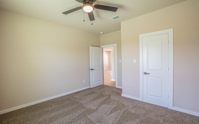 120 Brookview Drive, Bridgeport, TX 76426, 4 Bedrooms Bedrooms, ,2 BathroomsBathrooms,Residential,For Sale,120 Brookview Drive,0,21092242