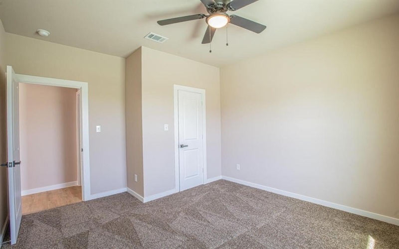 120 Brookview Drive, Bridgeport, TX 76426, 4 Bedrooms Bedrooms, ,2 BathroomsBathrooms,Residential,For Sale,120 Brookview Drive,0,21092242