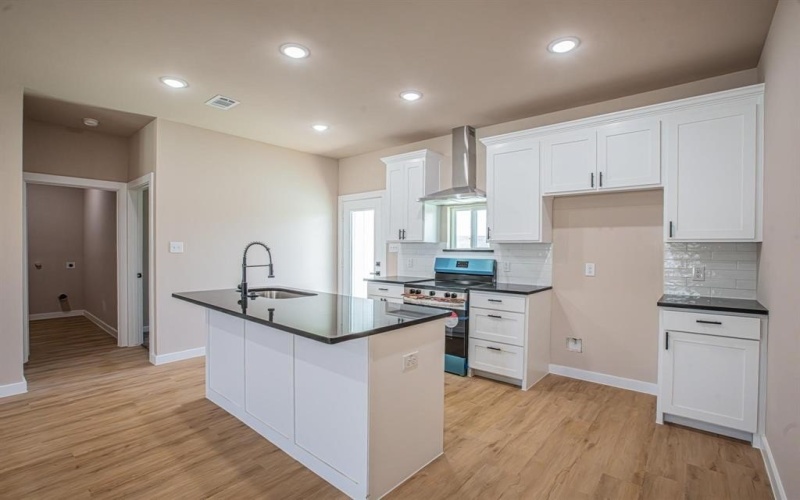120 Brookview Drive, Bridgeport, TX 76426, 4 Bedrooms Bedrooms, ,2 BathroomsBathrooms,Residential,For Sale,120 Brookview Drive,0,21092242