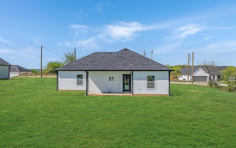 120 Brookview Drive, Bridgeport, TX 76426, 4 Bedrooms Bedrooms, ,2 BathroomsBathrooms,Residential,For Sale,120 Brookview Drive,0,21092242