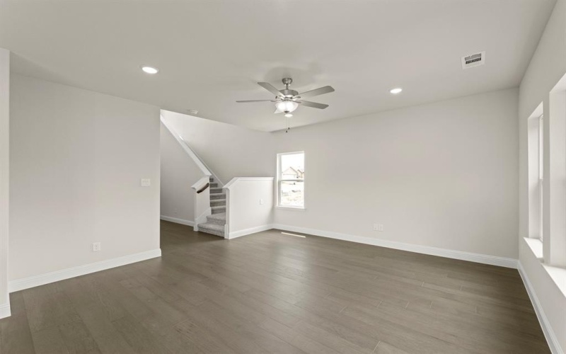 1732 Meadow Crest, Aubrey, TX 76227, 4 Bedrooms Bedrooms, ,2 BathroomsBathrooms,Residential,For Sale,1732 Meadow Crest,0,21092250
