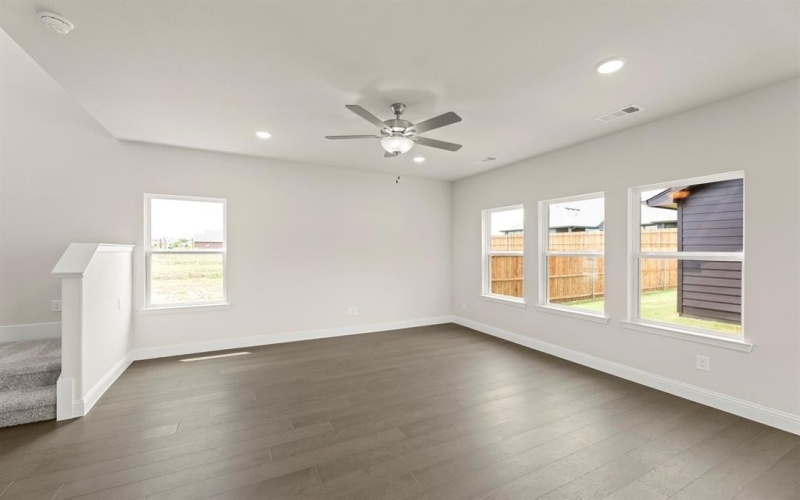 1732 Meadow Crest, Aubrey, TX 76227, 4 Bedrooms Bedrooms, ,2 BathroomsBathrooms,Residential,For Sale,1732 Meadow Crest,0,21092250