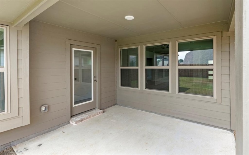1621 Meadow Crest, Aubrey, TX 76227, 3 Bedrooms Bedrooms, ,2 BathroomsBathrooms,Residential,For Sale,1621 Meadow Crest,0,21092264