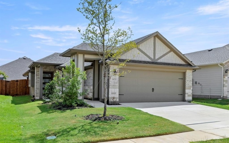 1621 Meadow Crest, Aubrey, TX 76227, 3 Bedrooms Bedrooms, ,2 BathroomsBathrooms,Residential,For Sale,1621 Meadow Crest,0,21092264