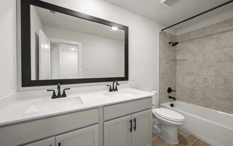 1206 Laurel Lane, Argyle, TX 76226, 3 Bedrooms Bedrooms, ,2 BathroomsBathrooms,Residential,For Sale,1206 Laurel Lane,0,21092371