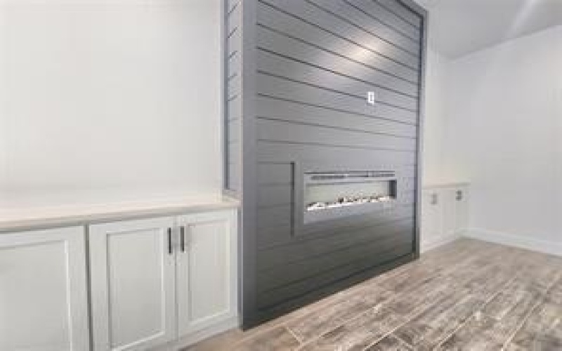 2121 S Edgewood Terrace, Fort Worth, TX 76105, 4 Habitaciones Habitaciones , ,2 BañosBaños,Residential,En Venta,2121 S Edgewood Terrace,0,21092492