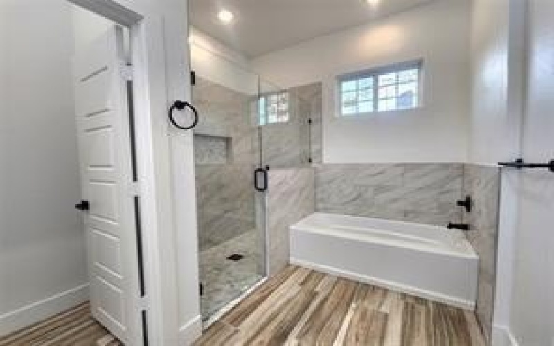 2121 S Edgewood Terrace, Fort Worth, TX 76105, 4 Habitaciones Habitaciones , ,2 BañosBaños,Residential,En Venta,2121 S Edgewood Terrace,0,21092492