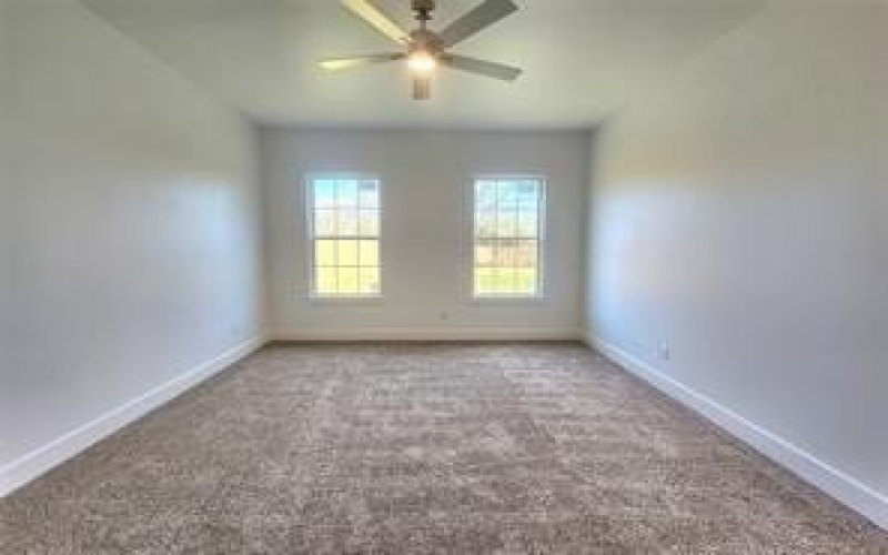 2121 S Edgewood Terrace, Fort Worth, TX 76105, 4 Habitaciones Habitaciones , ,2 BañosBaños,Residential,En Venta,2121 S Edgewood Terrace,0,21092492