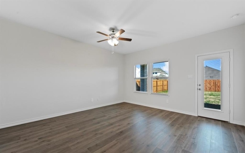 1917 Windy Banks Drive, Princeton, TX 75407, 4 Habitaciones Habitaciones , ,3 BañosBaños,Residential,En Venta,1917 Windy Banks Drive,0,21092514