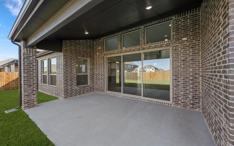 1811 Fannin Drive, Cedar Hill, TX 75104, 5 Habitaciones Habitaciones , ,3 BañosBaños,Residential,En Venta,1811 Fannin Drive,0,21092568