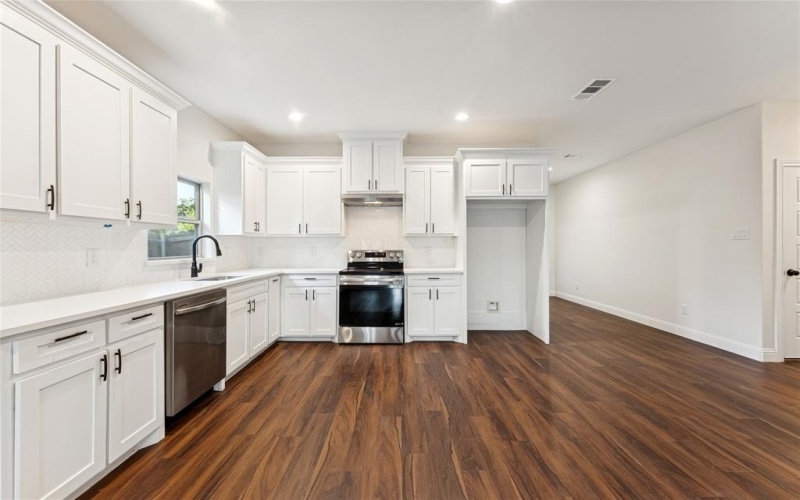 246 N Cherokee Shores Drive, Mabank, TX 75156, 3 Habitaciones Habitaciones , ,2 BañosBaños,Residential,En Venta,246 N Cherokee Shores Drive,0,21092623