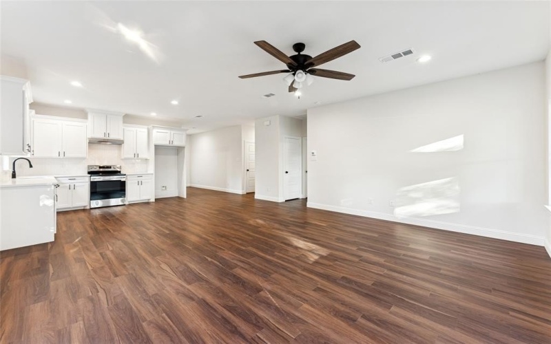 246 N Cherokee Shores Drive, Mabank, TX 75156, 3 Habitaciones Habitaciones , ,2 BañosBaños,Residential,En Venta,246 N Cherokee Shores Drive,0,21092623