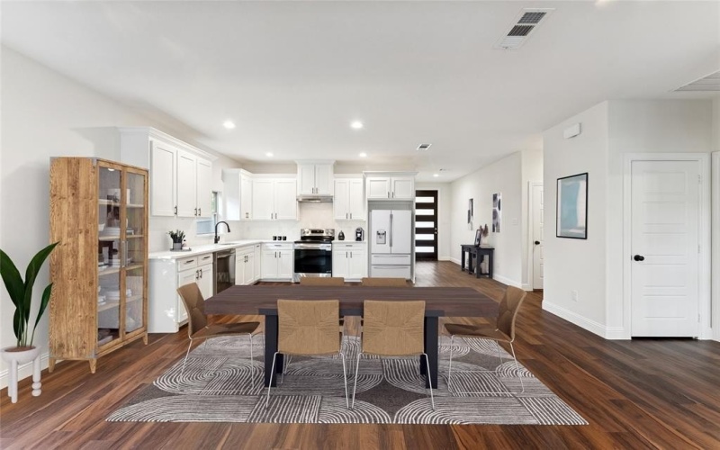 246 N Cherokee Shores Drive, Mabank, TX 75156, 3 Habitaciones Habitaciones , ,2 BañosBaños,Residential,En Venta,246 N Cherokee Shores Drive,0,21092623